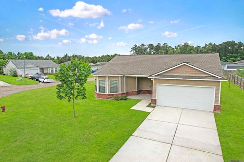 13088 Catahoula Dr, Denham Springs, LA, 70726-6966 | Card Image