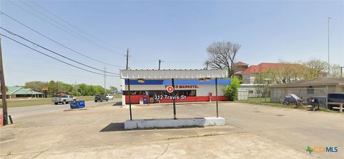 312 Travis Street, Port Lavaca, TX, 77979 | Card Image