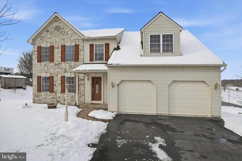 104 Ridge Ln, GAP, PA, 17527-9479 | Card Image