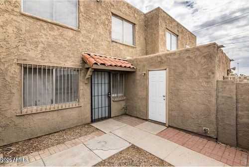 4522 E Pueblo Ave, Phoenix, AZ, 85040-9222 | Card Image