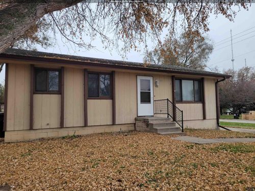 428 W 16th St, South Sioux City, NE, 68776-2233 | Card Image