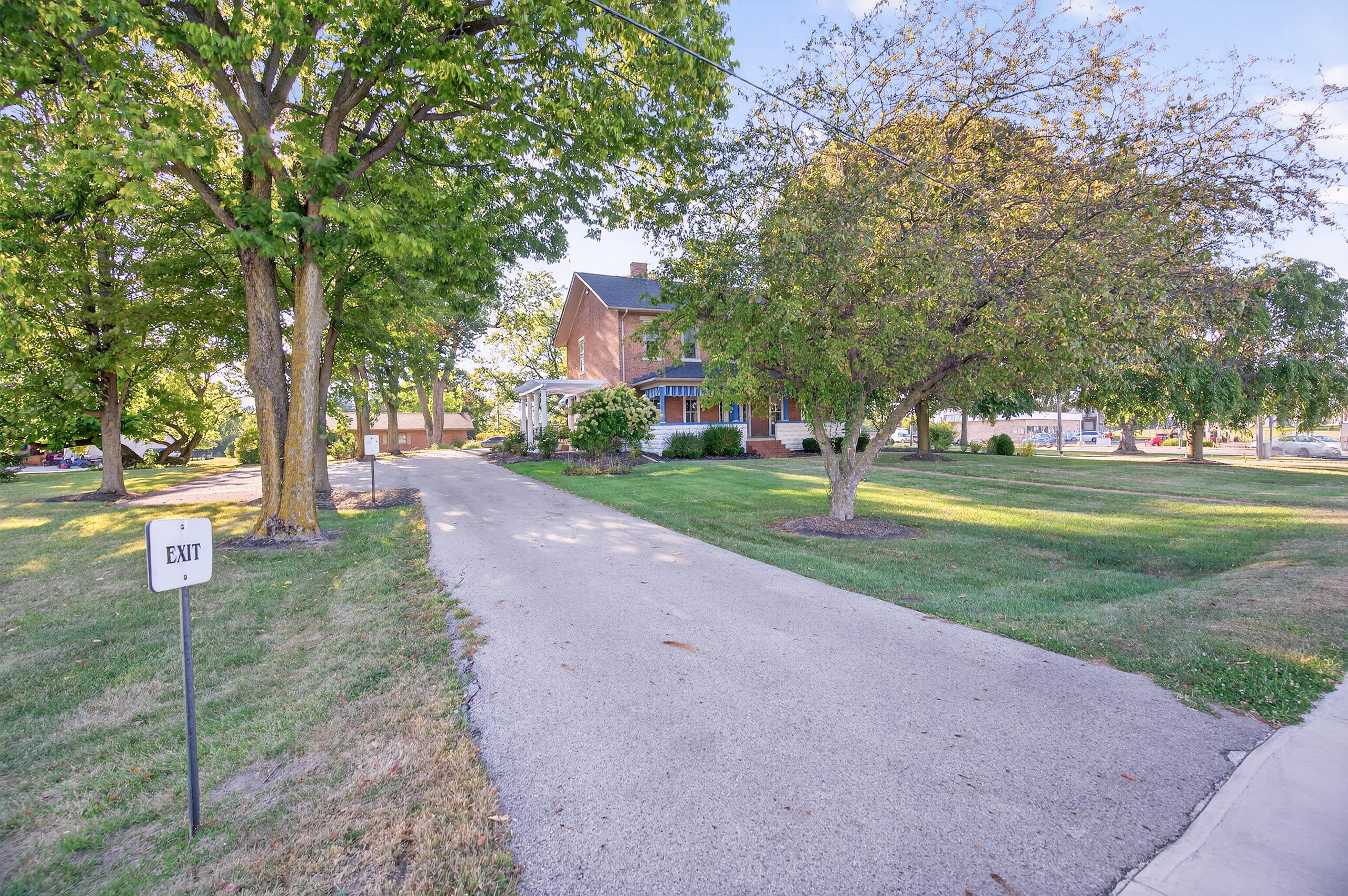 Commercial Sale in Sidney 5