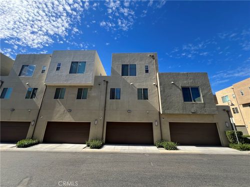 177 Magnet, Irvine, CA, 92618 | Card Image
