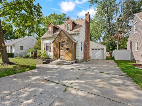 1674 Eaton Rd, Berkley, MI, 48072-2064 | Card Image