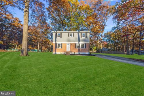 8344 Fairwood Dr, PASADENA, MD, 21122-4612 | Card Image