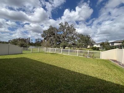 10330 Stallion Fields Way, House other with 5 bedrooms, 4 bathrooms and null parking in Tampa FL | Image 2