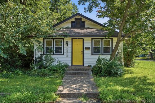 2602 E Archer St, Tulsa, OK, 74110-5336 | Card Image