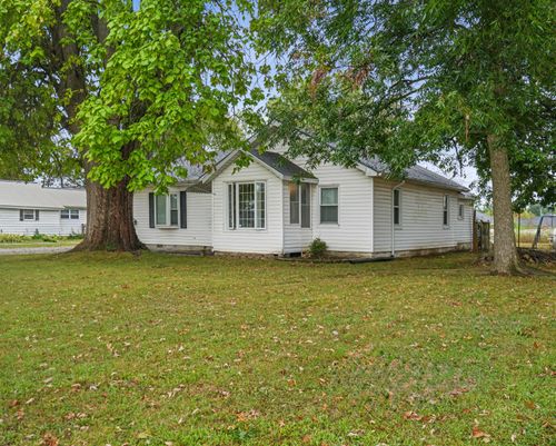 904 W Jackson St, Bolivar, MO, 65613-1857 | Card Image
