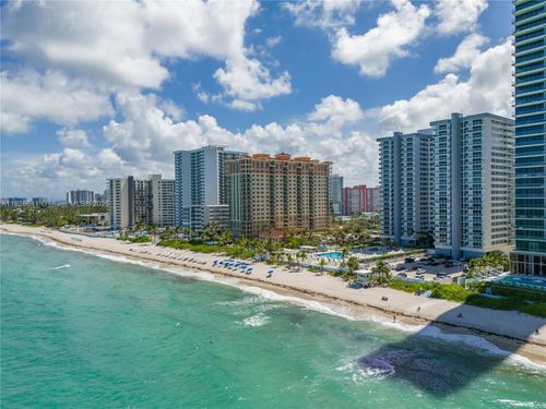 apt-227-2030 S Ocean Dr, Hallandale Beach, FL, 33009-6657 | Card Image