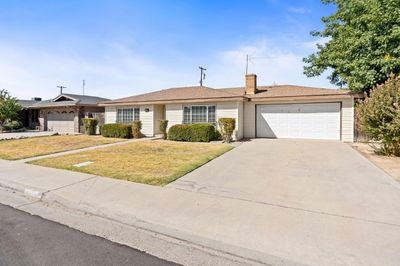 15192 W San Joaquin Avenue, House other with 3 bedrooms, 0 bathrooms and null parking in Kerman CA | Image 2