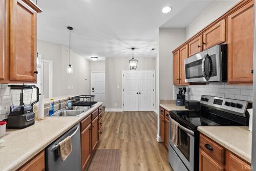 203-205 Capital St, Lynchburg, VA, 24502-5167 | Card Image