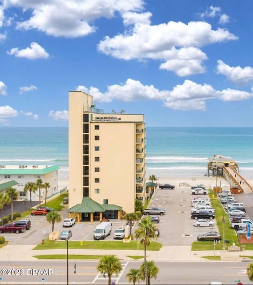 8c-3647 S Atlantic Ave, DAYTONA BEACH SHORES, FL, 32118-7601 | Card Image