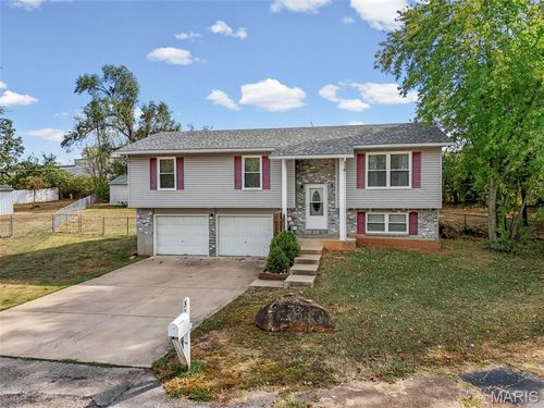 3 Bradley Ct, Desloge, MO, 63601-3124 | Card Image