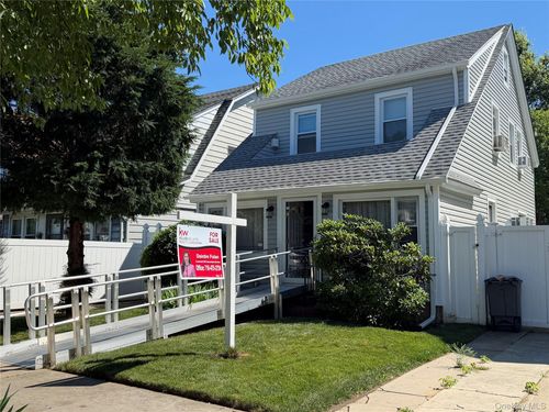 93-27 215th Pl, Queens Village, NY, 11428-1711 | Card Image