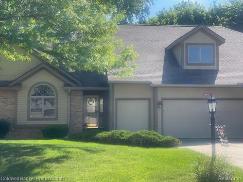 13096 Village Ct, Clio, MI, 48420-8264 | Card Image