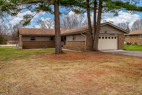 6435 Columbine Boulevard, Rockford, IL, 61108 | Card Image