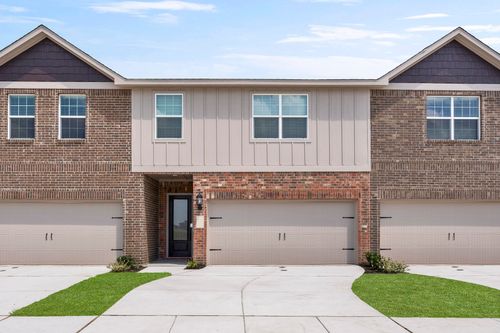 748 Carson Ln, Pilot Point, TX, 76258-2129 | Card Image