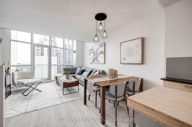 LPH14 - 36 Blue Jays Way, Condo with 2 bedrooms, 2 bathrooms and null parking in Toronto ON | Image 8