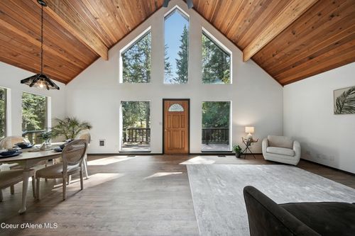 18400 W Holiday Way, Hauser, ID, 83854-5659 | Card Image