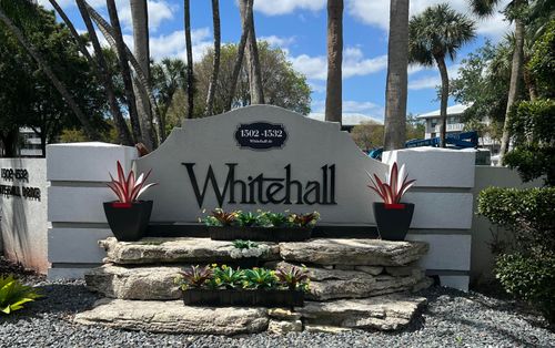 402-1526 Whitehall Dr, Davie, FL, 33324-6678 | Card Image