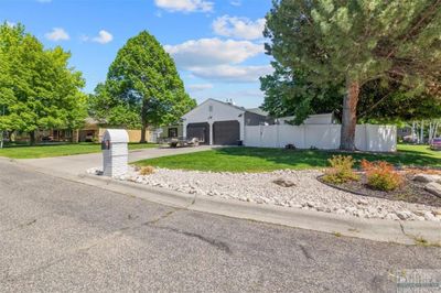 1803 Arcadia Drive, House other with 5 bedrooms, 3 bathrooms and null parking in Billings MT | Image 3