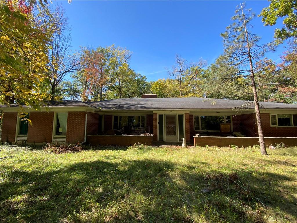 Bird Rd, Springfield, OH 45505
