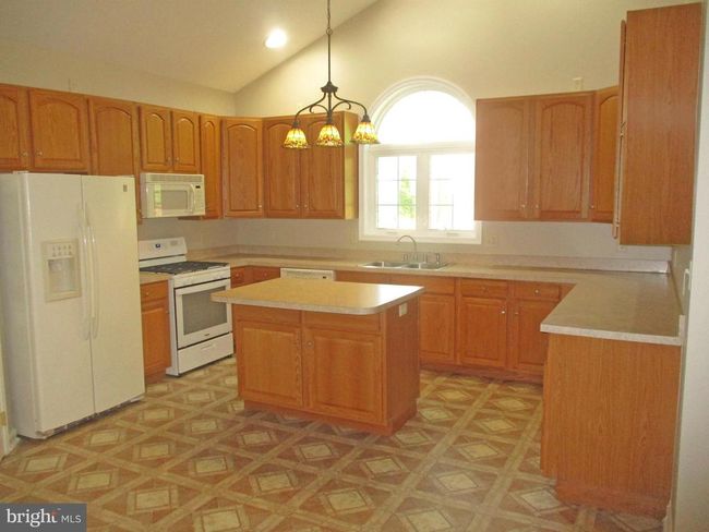 93 Comanche Dr, House other with 3 bedrooms, 3 bathrooms and null parking in AUBURN PA | Image 7