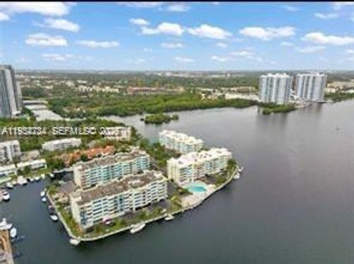 apt-4j-16546 Ne 26th Ave, North Miami Beach, FL, 33160-4060 | Card Image