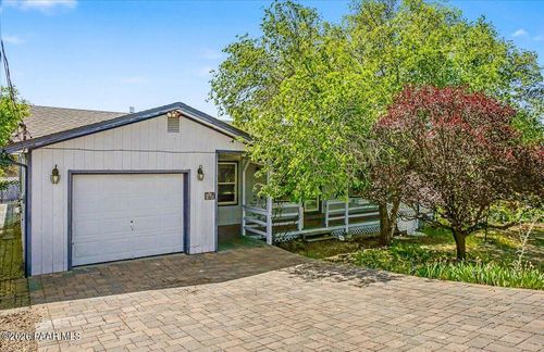 1211 N Susan Dr, Prescott, AZ, 86301-5833 | Card Image