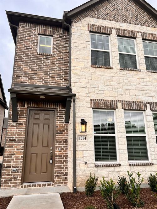 1054 Old Rosebud Dr, Allen, TX, 75013-1208 | Card Image