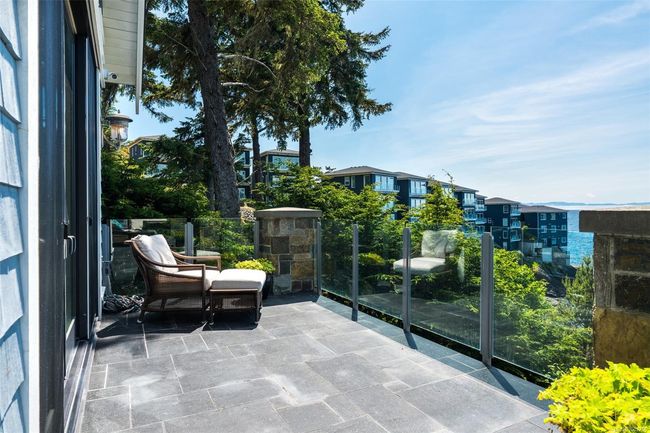1050 Roxview Crt, House other with 4 bedrooms, 6 bathrooms and 3 parking in Sooke BC | Image 30
