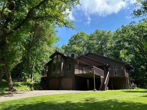 N1500 Fjord Rd, Prairie Du Sac, WI, 53578-9513 | Card Image