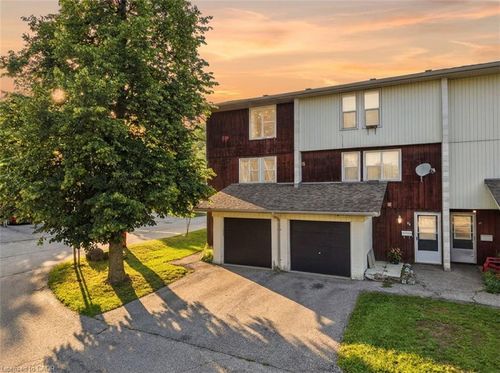 93-135 Chalmers St S, Cambridge, ON, N1R6M2 | Card Image