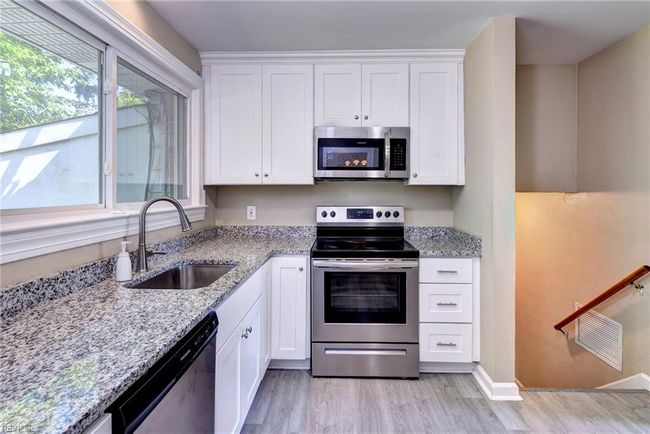 5 Overton Dr, House other with 4 bedrooms, 3 bathrooms and null parking in Hampton VA | Image 12