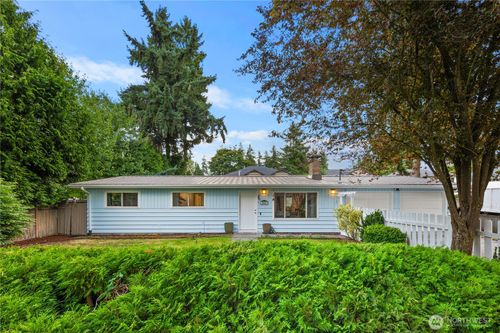 204 Duvall Ave Se, Renton, WA, 98059-5069 | Card Image