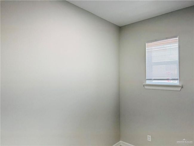 5512 N Crown Point, Townhouse with 3 bedrooms, 3 bathrooms and 2 parking in Pharr TX | Image 14