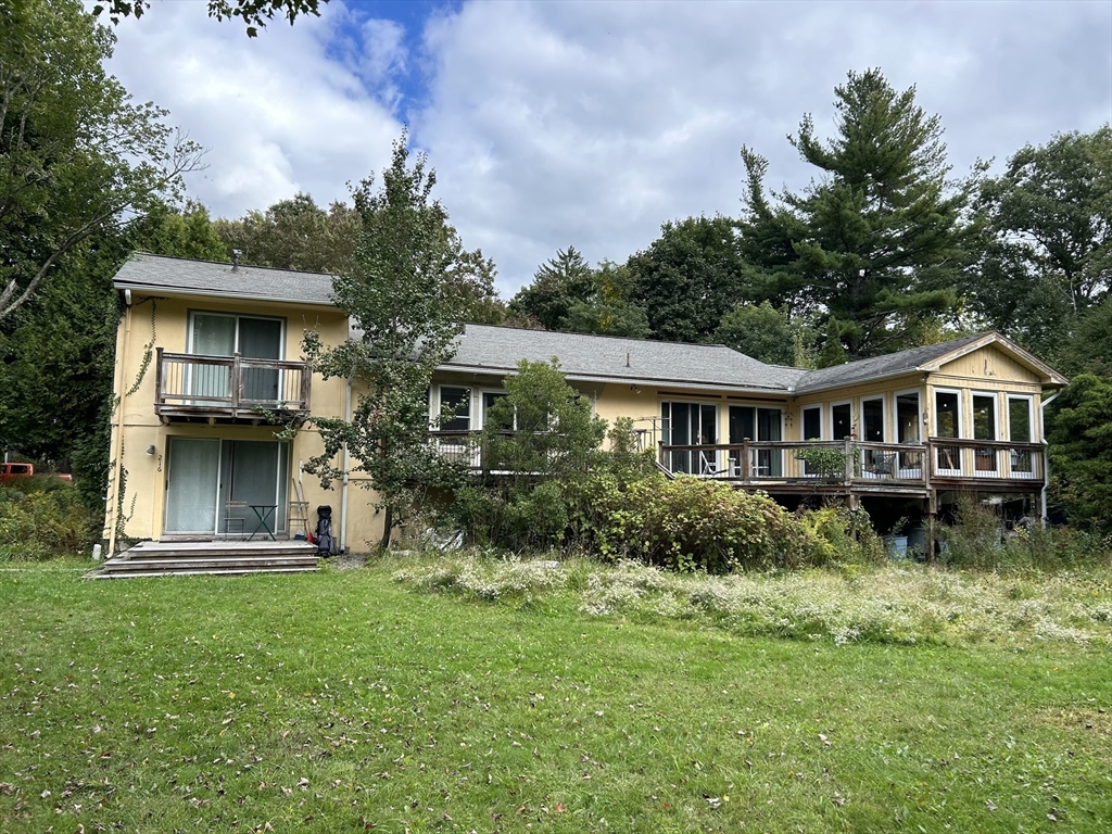 Bedford Rd, Carlisle, MA 01741