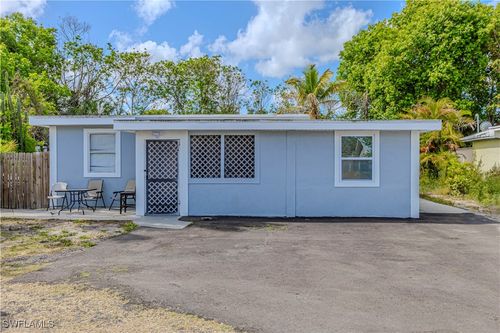 3132 Francis Ave, NAPLES, FL, 34112-3810 | Card Image