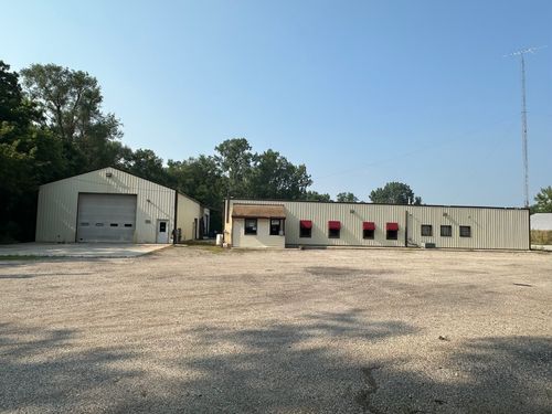 2720 Raffel Rd, Woodstock, IL, 60098-8466 | Card Image
