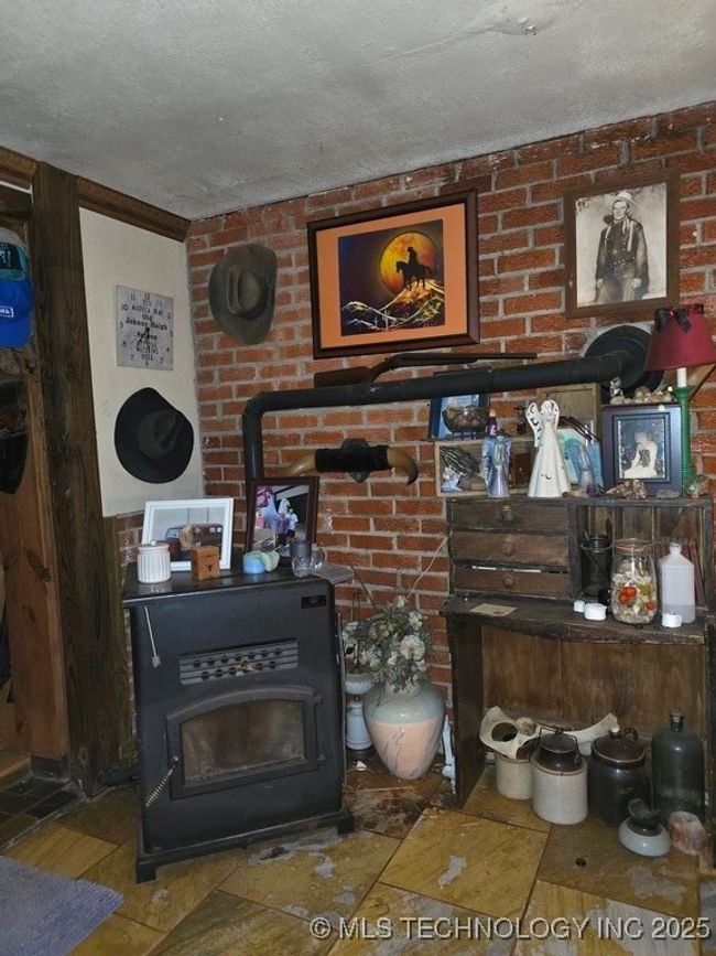 6750 Meridian Rd, House other with 3 bedrooms, 2 bathrooms and null parking in Ardmore OK | Image 12