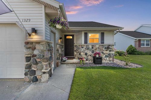 2-1329 S Franco Court, DE PERE, WI, 54115 | Card Image