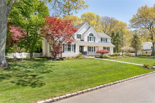 3 Mirabelle Ct, Mount Sinai, NY, 11766-2232 | Card Image