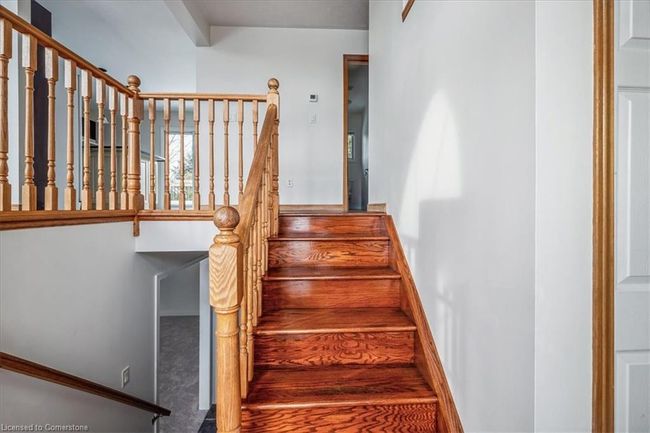 82 Whitlaw Way, House other with 3 bedrooms, 2 bathrooms and 4 parking in Paris ON | Image 5