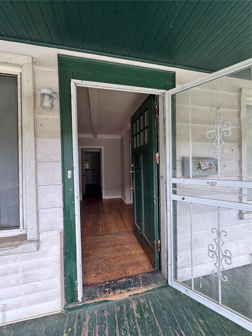17149 New York St, Detroit, MI, 48224-2212 | Card Image