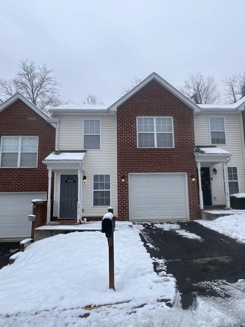 6812 Woodcreeper Dr, Roanoke, VA, 24019-3816 | Card Image