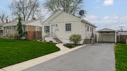 8128 W 4th Pl, Highland, IN, 46322-1206 | Card Image