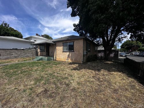 912 School Street, Suisun City, CA, 94585 | Card Image