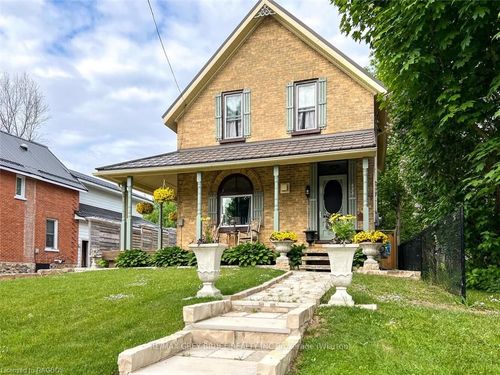 422 Scott St, Wiarton, ON, N0H2T0 | Card Image