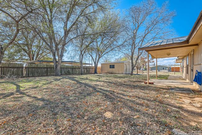 12177 Pearsall Rd, House other with 5 bedrooms, 2 bathrooms and null parking in Atascosa TX | Image 27