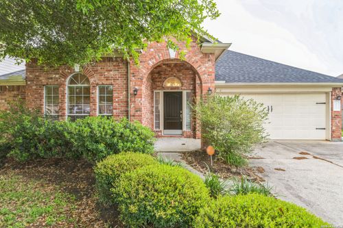 3005 Gardencrest Ln, Dickinson, TX, 77539 | Card Image